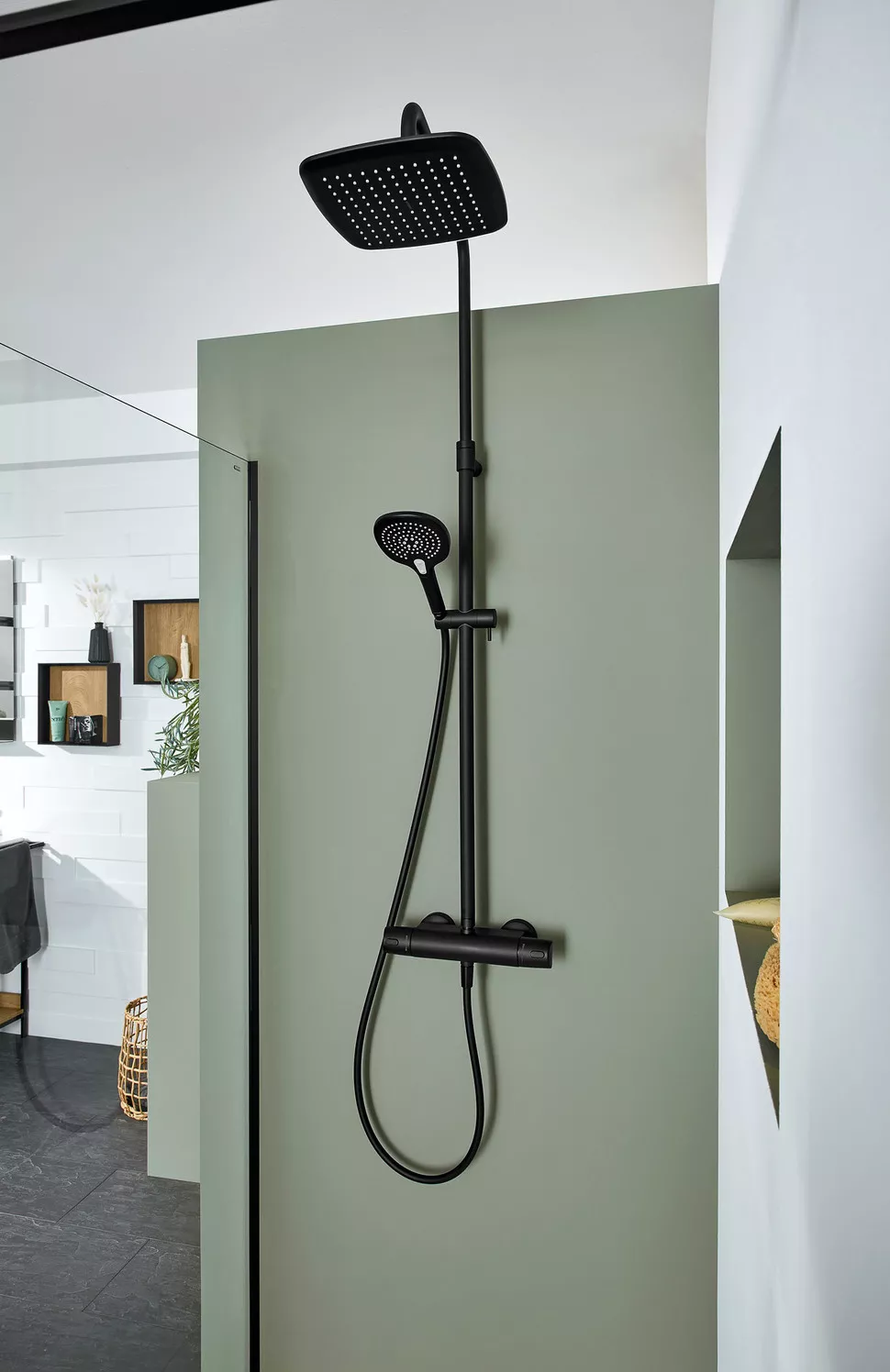 VIGOUR Duschsystem Derby Thermostat Safe-Tec in Schwarz matt ohne Kopfbrause, Handbrause und Schlauch für modernes Badezimmer