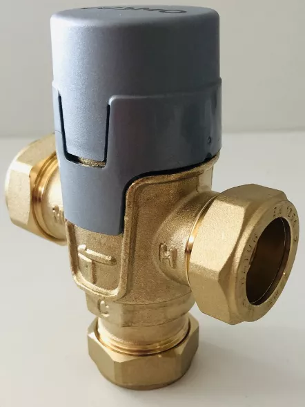 COSMO Brauchwassermischer 35-65 Grad C KvS=1,6 o. Dämmbox | CBWM22